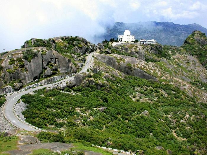 Mount Abu Hill Station - popular weekend getaway from Delhi