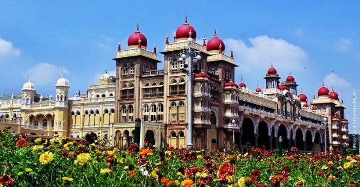 Mysore palace is a beautiful picnic spot near Bangalore
