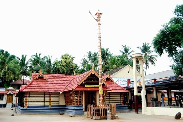 visit Vadakkanthara temple palakkad