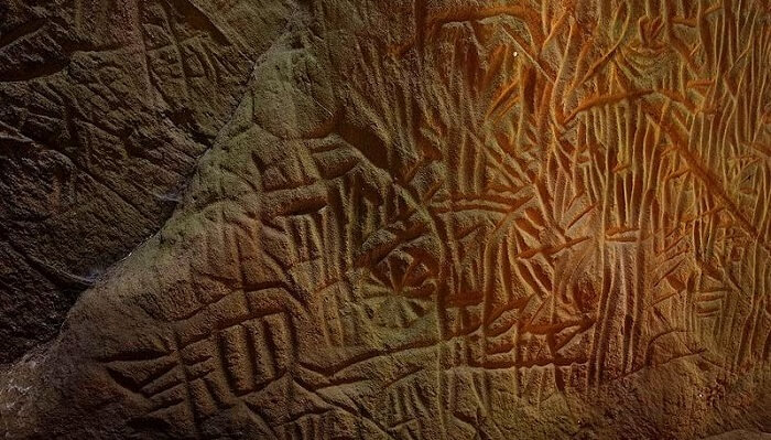 eddakal caves
