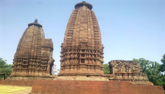 A blissful view of Markandeshwar Temple known for its its divine ambience