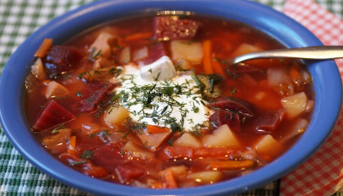 Ukrainian Cuisine: 8 Dishes To Taste The Magic Of The Traditional Kitchen 9 Borscht With Garlic Fritters