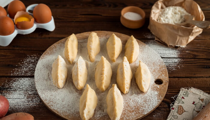 Ukrainian Cuisine: 8 Dishes To Taste The Magic Of The Traditional Kitchen 7 Vareniki