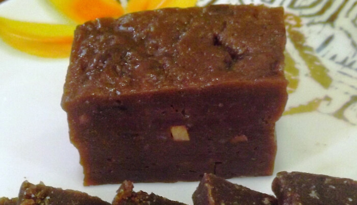 Let These 12 Sri Lankan Desserts Awaken Your Taste Buds On Your Next Vacay In 2022! 8 Kalu Dodol